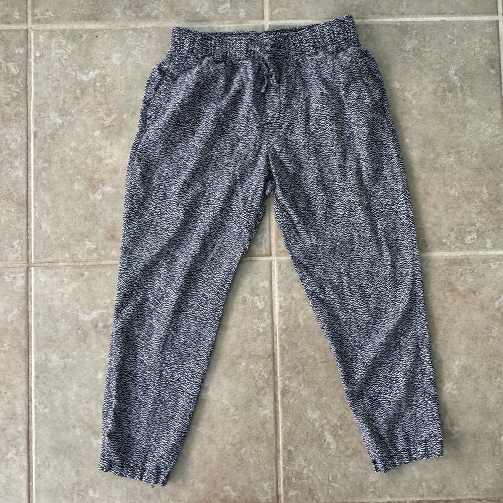 Old Navy Black and White Patterned Jogger Pants